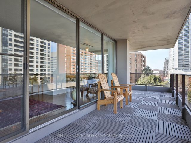 601 - 20 Avoca Ave