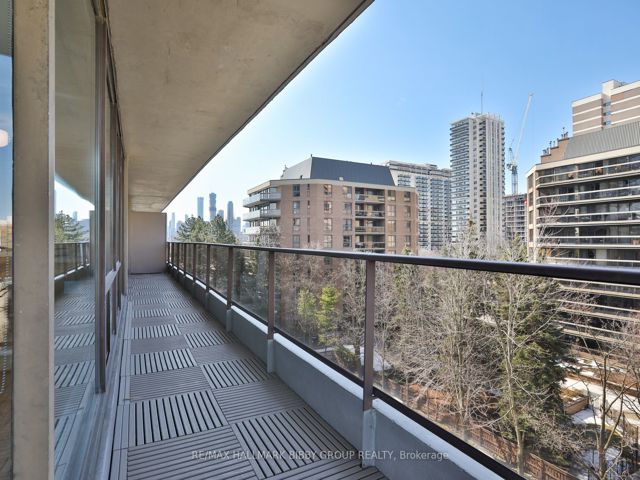 601 - 20 Avoca Ave