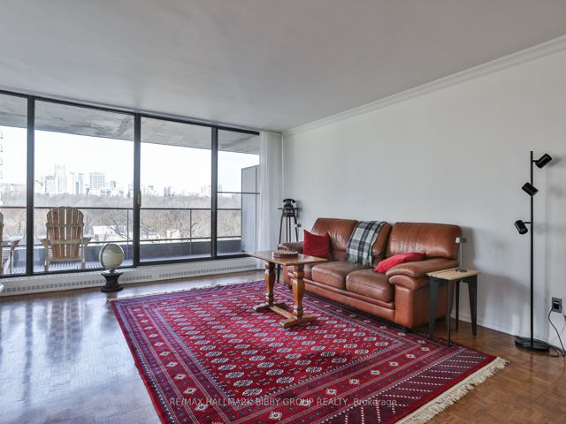601 - 20 Avoca Ave
