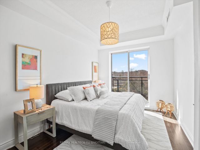618 - 11 William Carson Cres