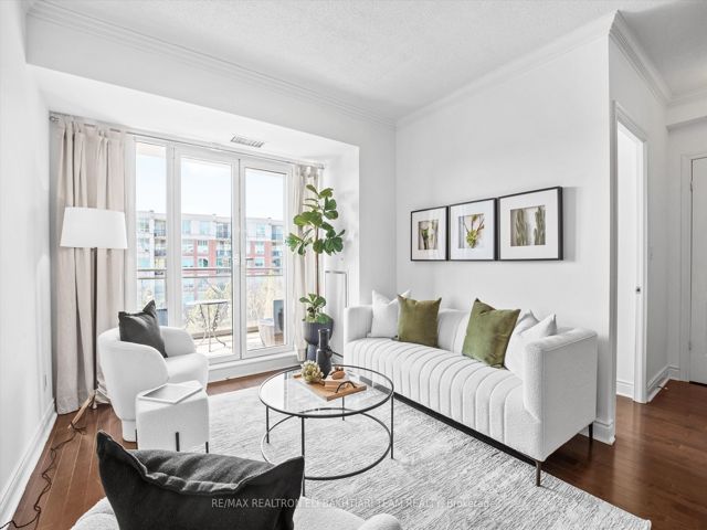 618 - 11 William Carson Cres