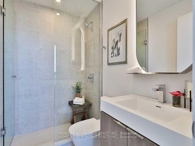 1504 - 15 Holmes Ave
