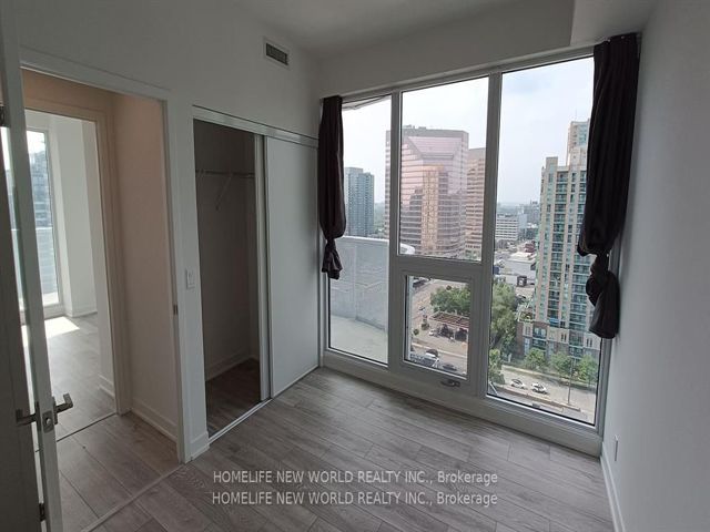 1504 - 15 Holmes Ave
