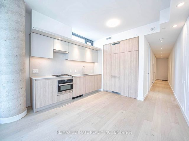 907 - 81 Wellesley St E