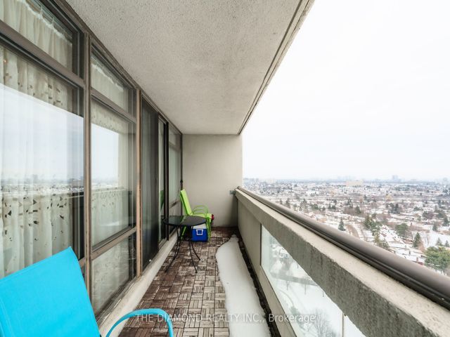 2207 - 1555 Finch Ave E