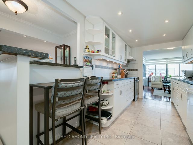 2207 - 1555 Finch Ave E