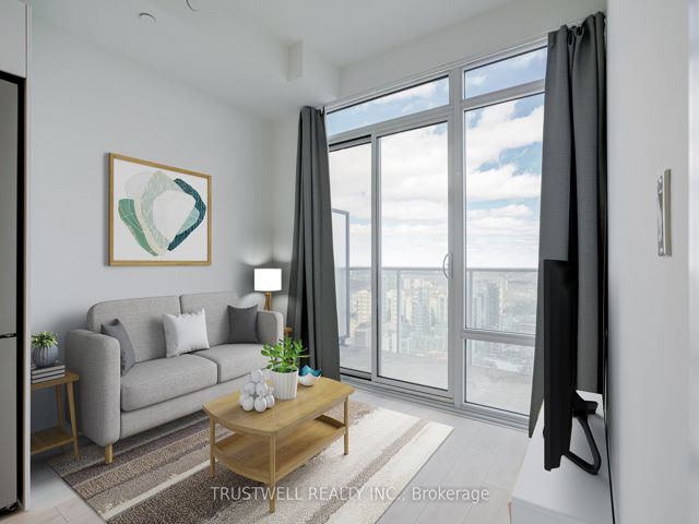 5208 - 501 Yonge St