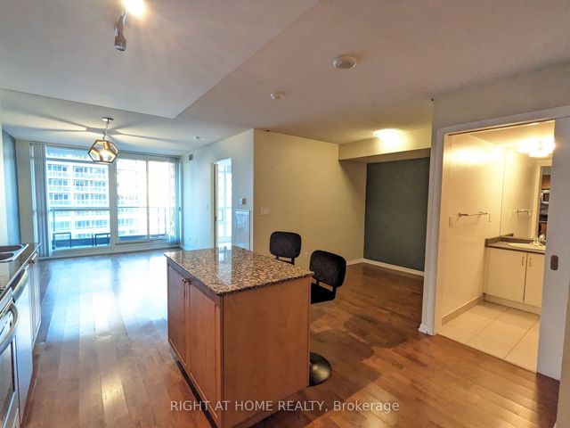 965 - 209 Fort York Blvd