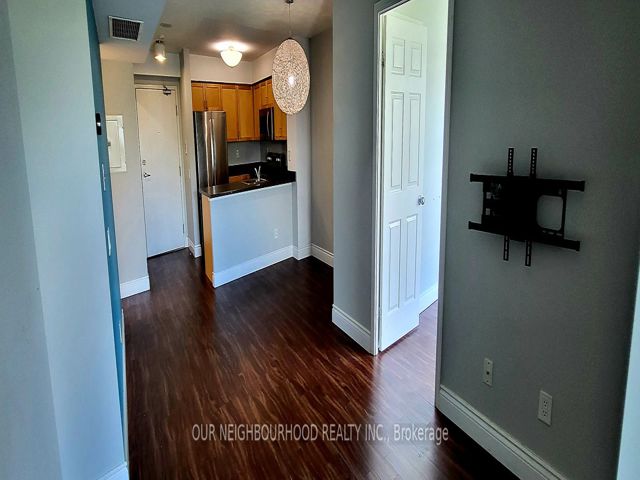 506 - 28 Harrison Garden Blvd
