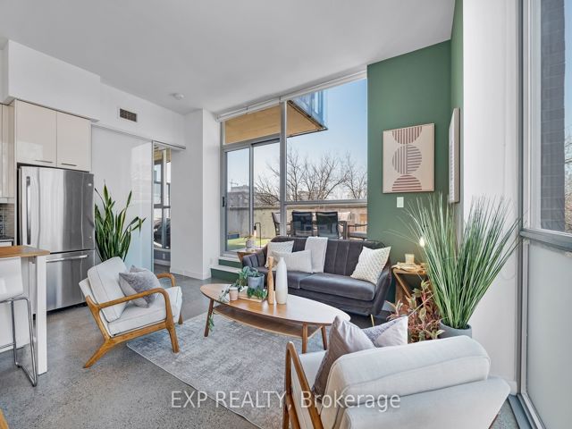 409 - 510 King St E