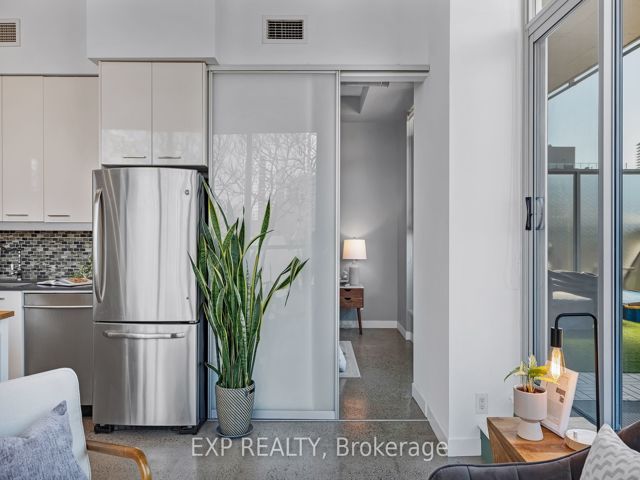 409 - 510 King St E