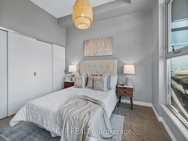 409 - 510 King St E