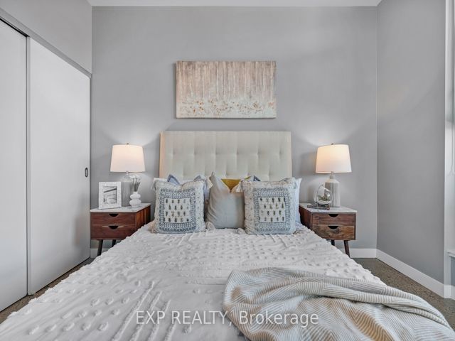 409 - 510 King St E
