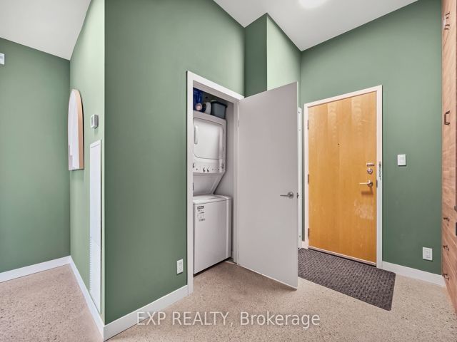 409 - 510 King St E