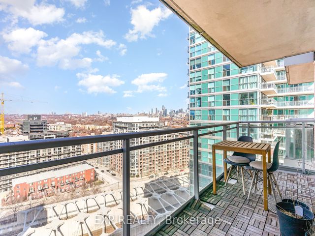 1810 - 50 Lynn Williams St
