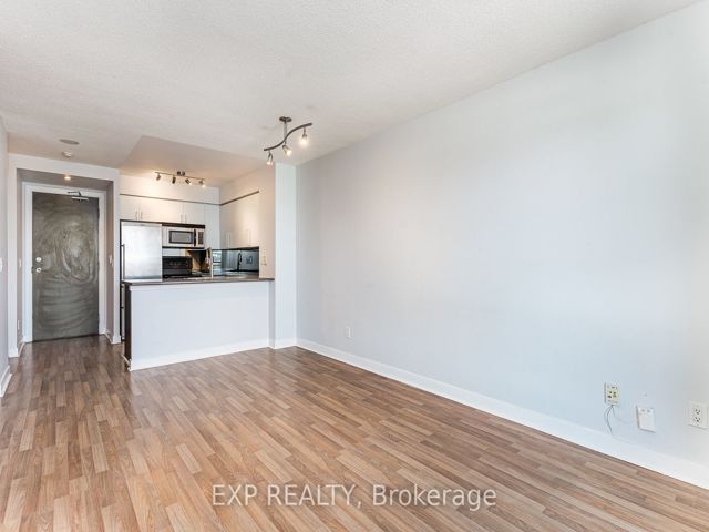 1810 - 50 Lynn Williams St