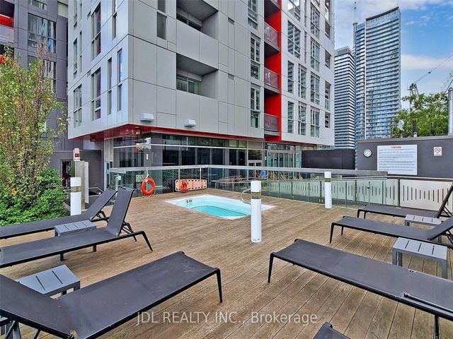 3107 - 318 Richmond St W