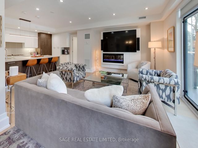 206 - 3 Southvale Dr