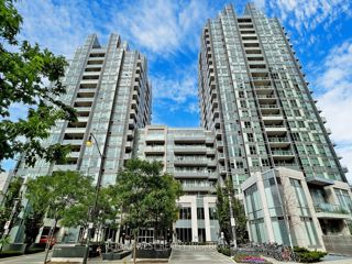 1427 - 120 Harrison Garden Blvd