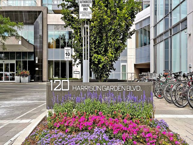 1427 - 120 Harrison Garden Blvd