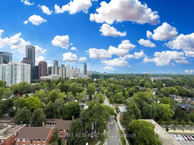 1427 - 120 Harrison Garden Blvd