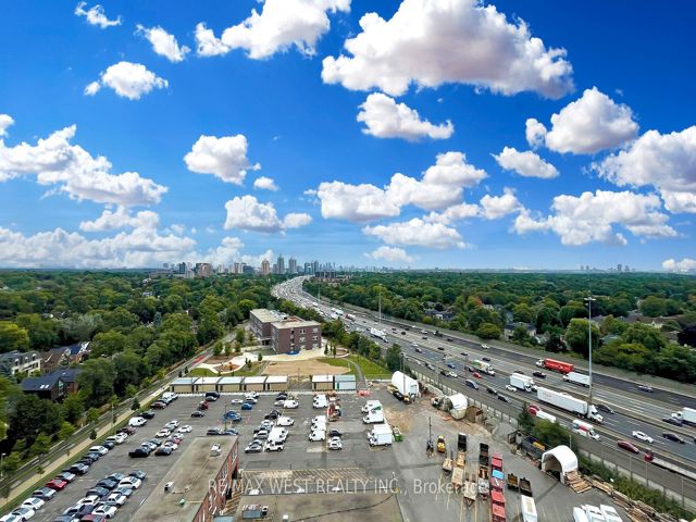 1427 - 120 Harrison Garden Blvd