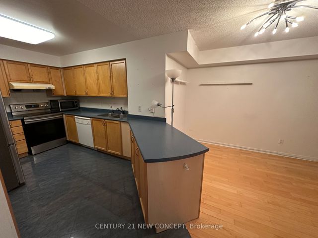 1212 - 8 Hillcrest Ave