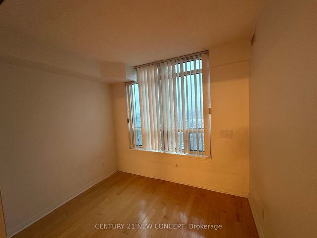 1212 - 8 Hillcrest Ave