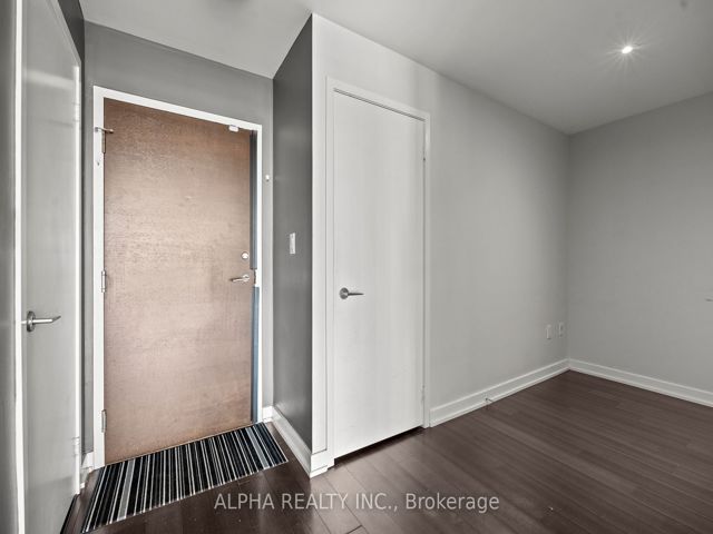 1001 - 151 Dan Leckie Way