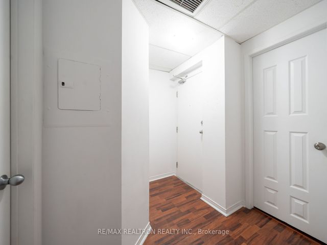 Ph3 - 414 Jarvis St E