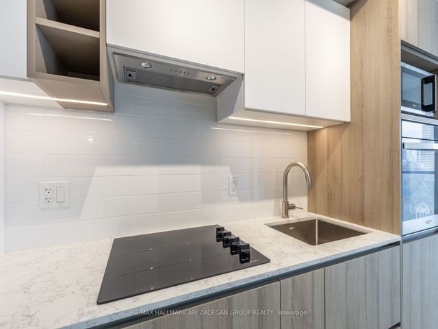 707 - 319 Jarvis St