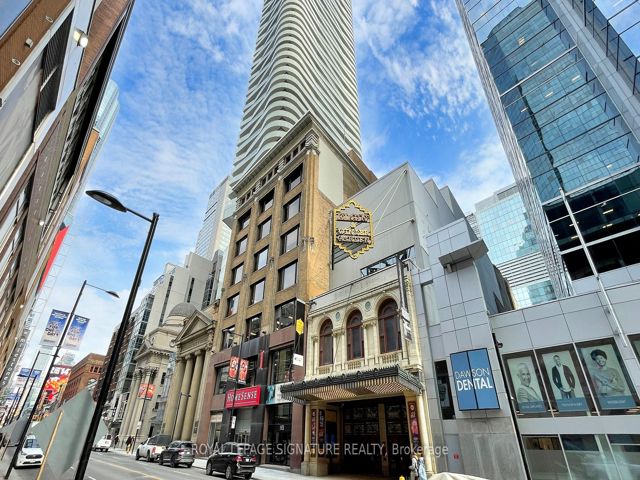 4409 - 197 Yonge St