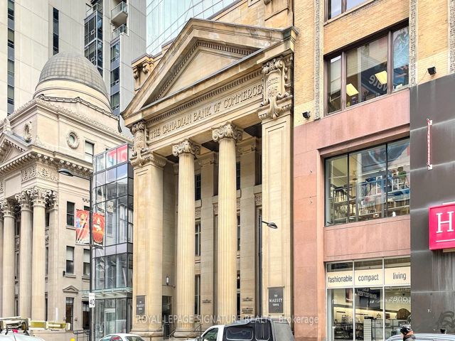 4409 - 197 Yonge St