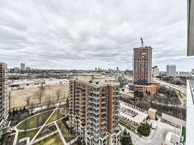 2638 - 20 Inn On The Park Dr
