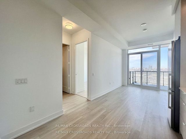 2638 - 20 Inn On The Park Dr