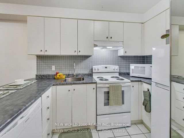 151 - 415 Jarvis St