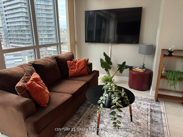 920 - 169 Fort York Blvd