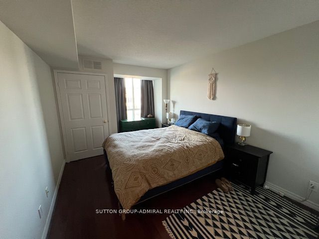 602 - 2 Covington Rd E