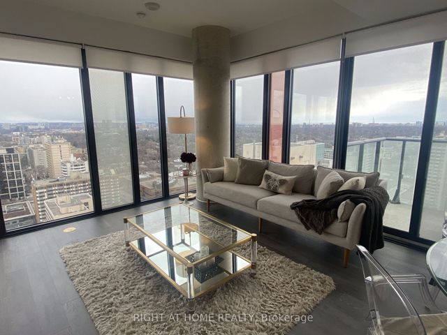 2309 - 185 Roehampton Ave