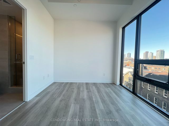 613 - 28 Eastern Ave