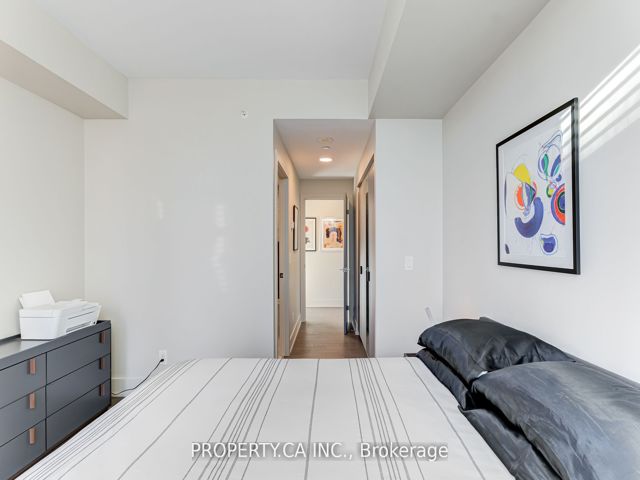 1708 - 32 Davenport Rd