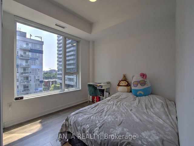 #513 - 35 Tubman Ave