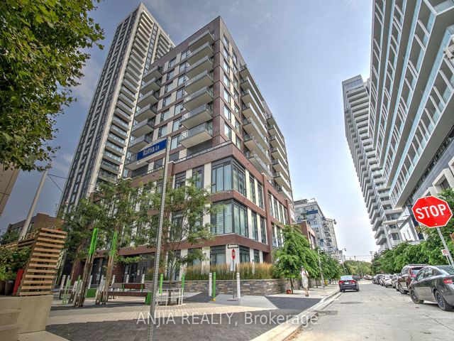 #513 - 35 Tubman Ave