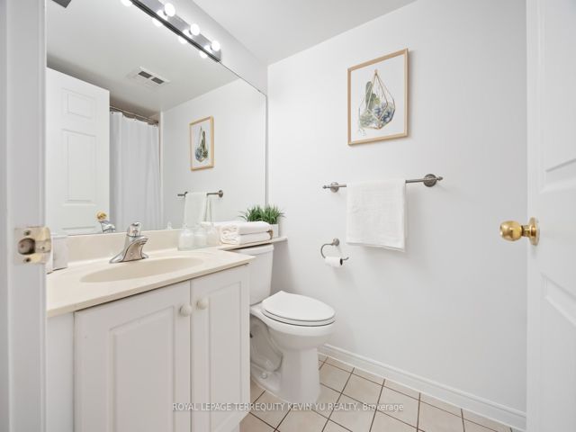 609 - 7 Lorraine Dr