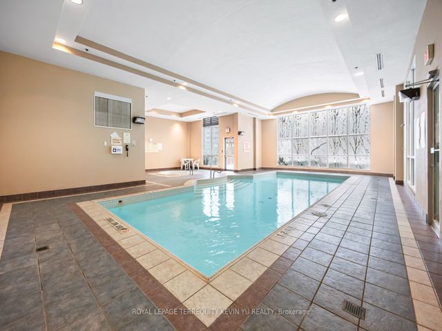 609 - 7 Lorraine Dr