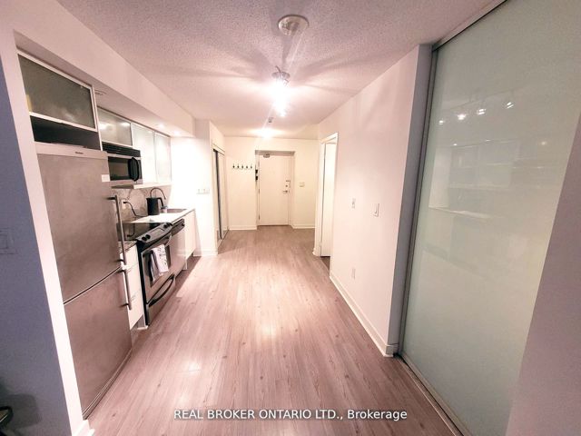 3808 - 25 Telegram Mews