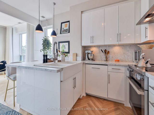 514 - 319 Merton St