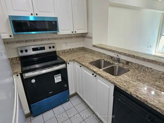 1105 - 8 Pemberton Ave