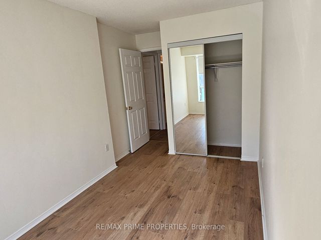 1105 - 8 Pemberton Ave