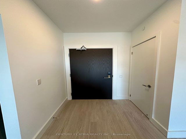 320 - 625 Sheppard Ave E